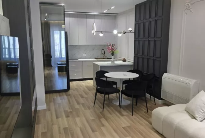 Shtepi me qera 1+1 ne Tirane - 60,000 Leke
