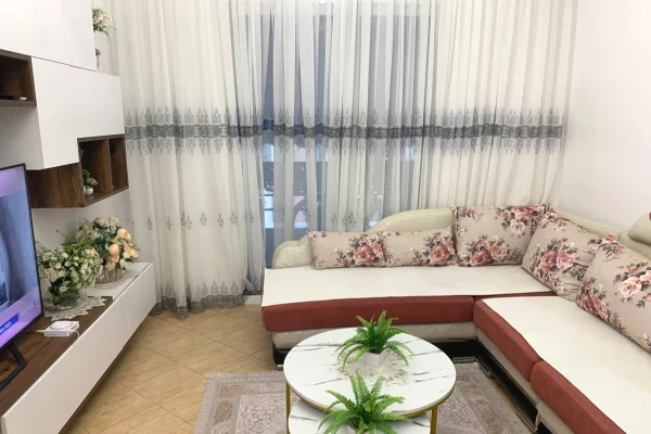 Shtepi ne shitje 1+1 ne Tirane - 100,000 Euro