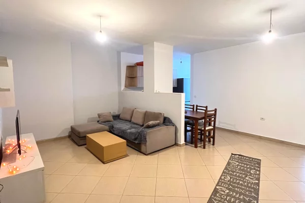 Casa in affitto 1+1 a Tirana - 450 Euro