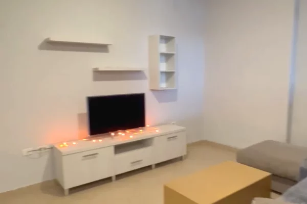 Shtepi me qera 1+1 ne Tirane - 450 Euro