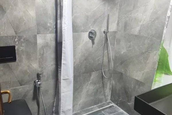 Shtepi me qera Apartament ne Tirane, 2+1, Mobilimi E mobiluar, Pagesa 500  Euro.