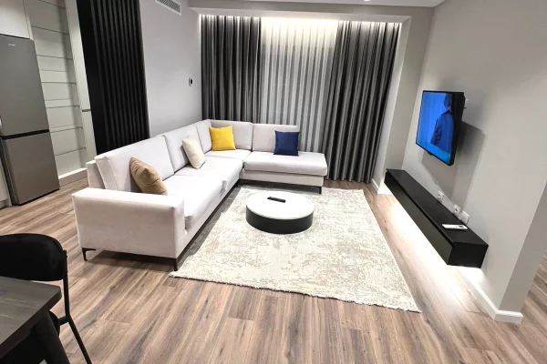 Shtepi me qera 2+1 ne Tirane - 700 Euro