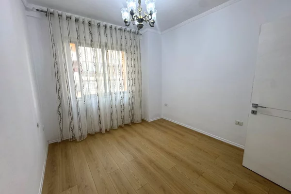 Shtepi ne shitje 2+1 ne Tirane - 112,000 Euro