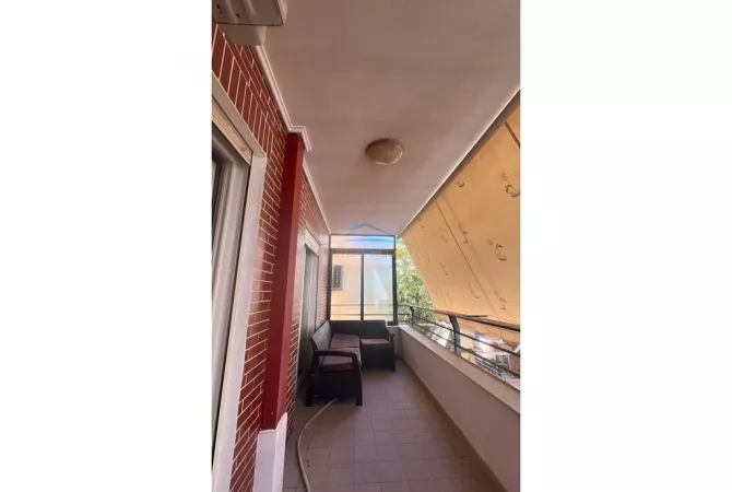 Shtepi me qera Apartament ne Tirane, 1+1, Mobilimi E mobiluar, Pagesa 700  Euro.