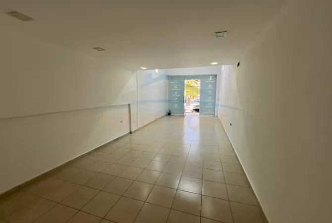 Ambient biznesi ne shitje 1+1 ne Tirane - 72,000 Euro