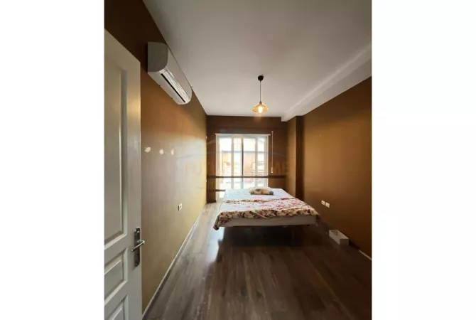 Shtepi ne shitje Apartament ne Tirane, 3+1, Mobilimi E mobiluar, Pagesa 255,000  Euro.