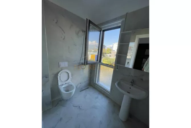 Shtepi me qera Apartament ne Tirane, 2+1, Mobilimi E mobiluar, Pagesa 440  Euro.