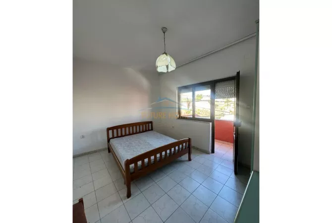 Shtepi me qera Shtepi Private ne Tirane, 2+1, Mobilimi E mobiluar, Pagesa 460  Euro.