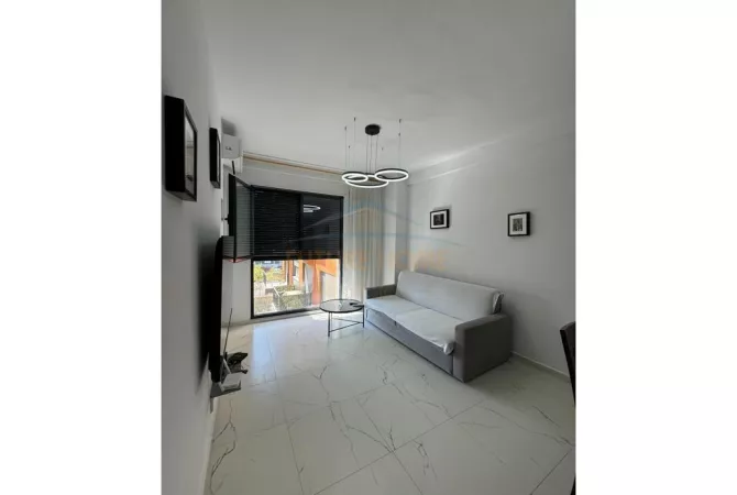 Shtepi me qera 2+1 ne Tirane - 600 Euro