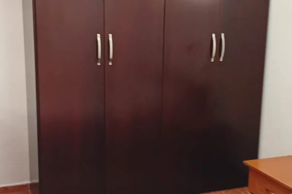 Shtepi me qera Shtepi Private ne Tirane, 1+1, Mobilimi E mobiluar, Pagesa 30,000  Leke.