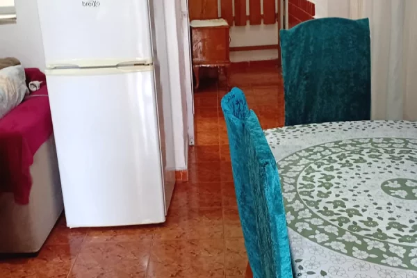 Shtepi me qera Shtepi Private ne Tirane, 1+1, Mobilimi E mobiluar, Pagesa 30,000  Leke.