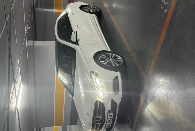 Makina ne shitje ne Durres, Mercedes-Benz, 2014 Diesel,Kambio Automatik Pagesa 1,280,000  Leke.