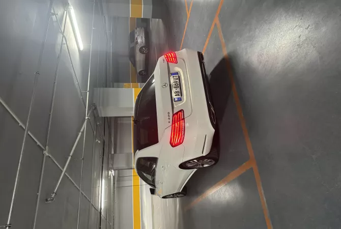 Makina ne shitje ne Durres - 1,280,000 Leke