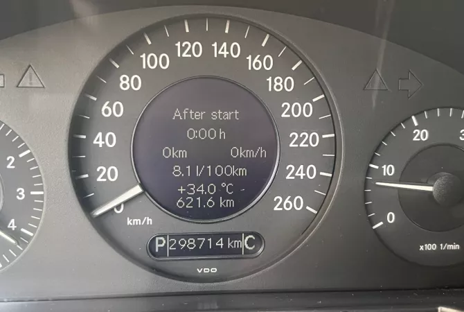 Cars for sale in Tirana, Mercedes-Benz, 2005 Diesel,Kambio Automatik Payment 3,200  Euro.