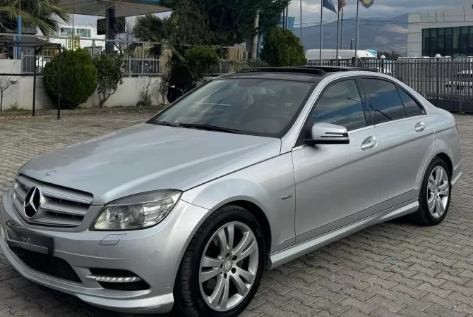 Cars for sale in Tirana - 9,200 Euro