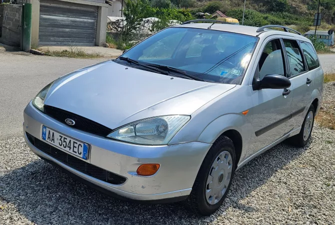 Makina ne shitje ne Fier - 1,400 Euro