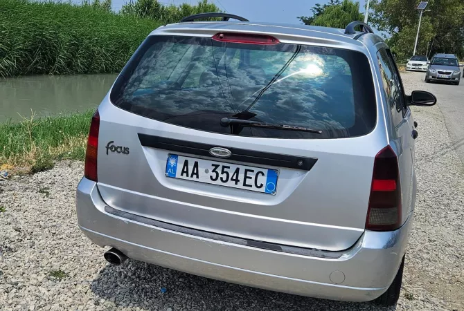 Makina ne shitje ne Fier - 1,400 Euro