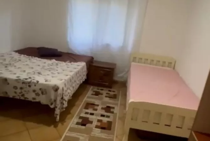 Shtepi me qera 2+1 ne Tirane - 45,000 Leke
