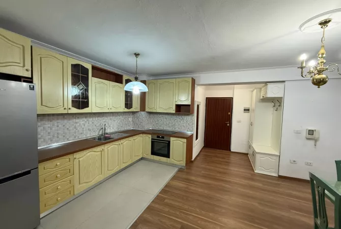 Casa in affitto 2+1 a Tirana - 1,100 Euro