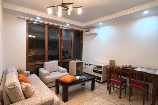 Shtepi me qera 2+1 ne Tirane - 500 Euro