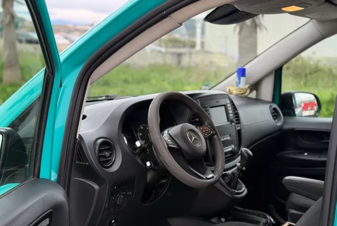 Makina ne shitje ne Lushnje, Mercedes-Benz, 2016 Diesel,Kambio Manual Pagesa 13,500  Euro.