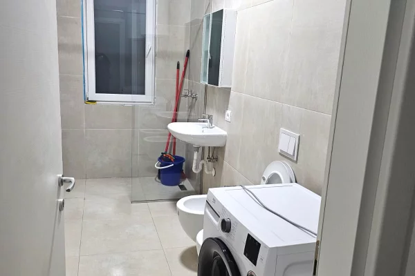 Shtepi me qera Apartament ne Tirane, 2+1, Mobilimi E mobiluar, Pagesa 500  Euro.