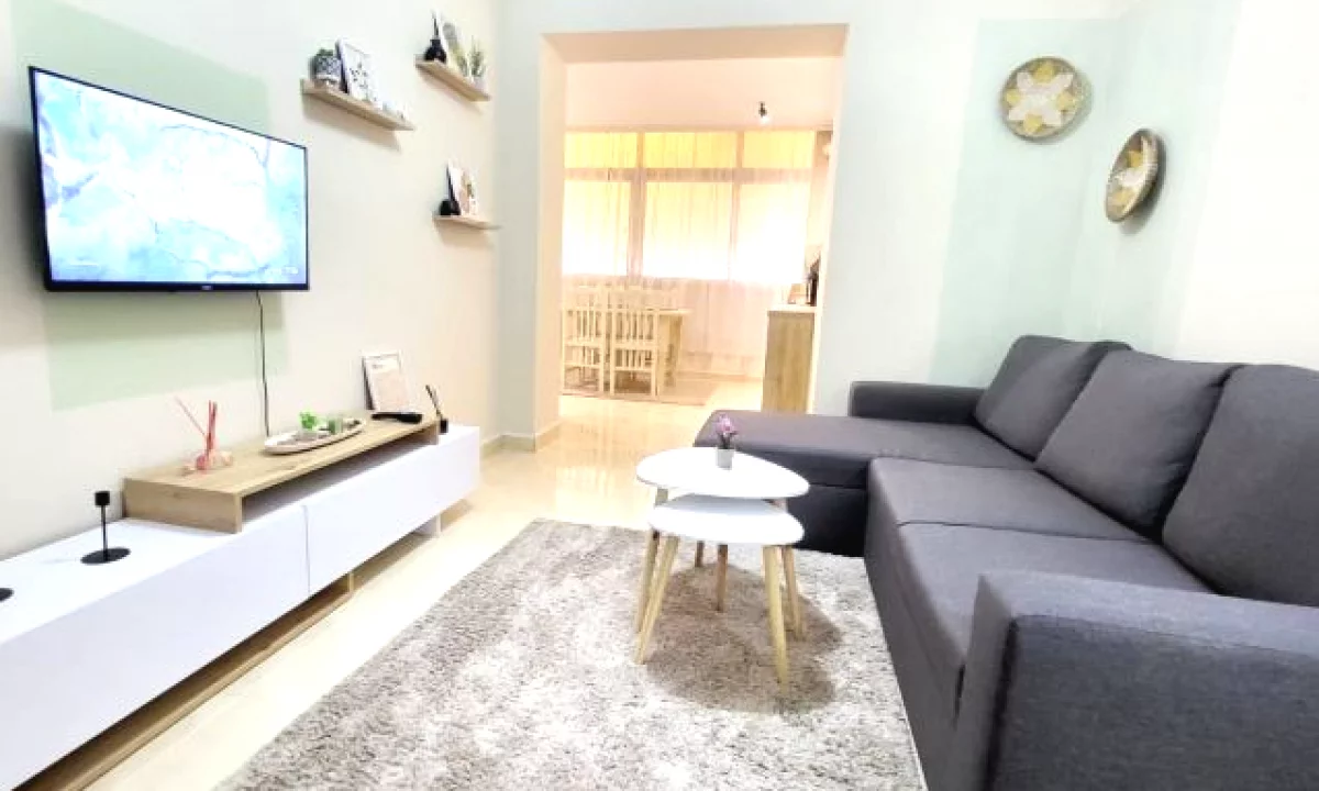 Shtepi me qera Apartament ne Tirane, 1+1, Mobilimi E mobiluar, Pagesa 65,000  Leke.