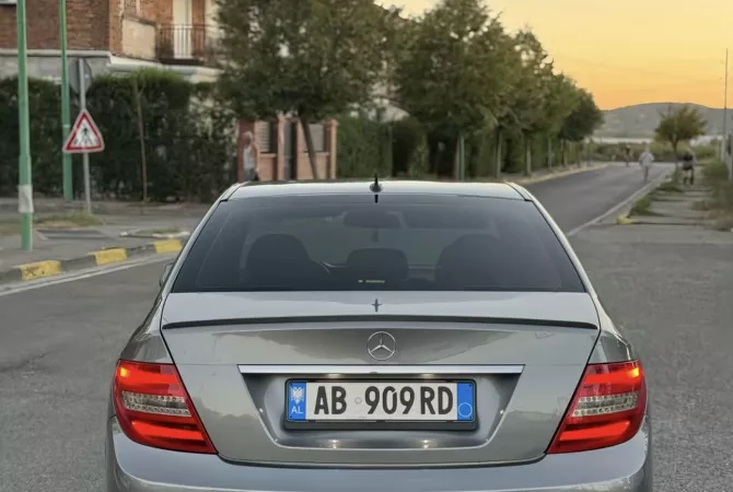 Cars for sale in Elbasan - 8,700 Euro