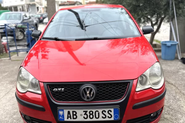 Makina ne shitje ne Elbasan - 2,800 Euro