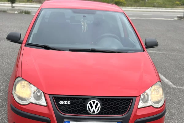 Makina ne shitje ne Elbasan - 2,800 Euro