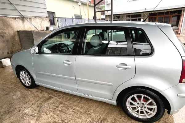 Makina ne shitje ne Elbasan, Volkswagen, 2009 Diesel,Kambio Manual Pagesa 3,500  Euro.