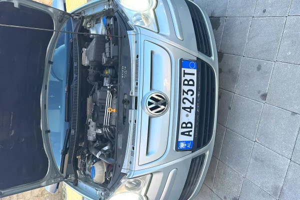 Makina ne shitje ne Elbasan - 3,500 Euro