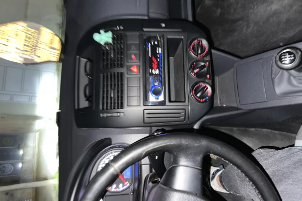 Makina ne shitje ne Elbasan, Volkswagen, 2009 Diesel,Kambio Manual Pagesa 3,500  Euro.