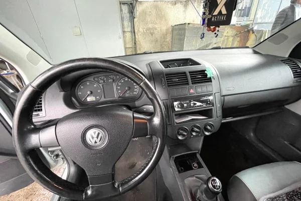 Makina ne shitje ne Elbasan, Volkswagen, 2009 Diesel,Kambio Manual Pagesa 3,500  Euro.