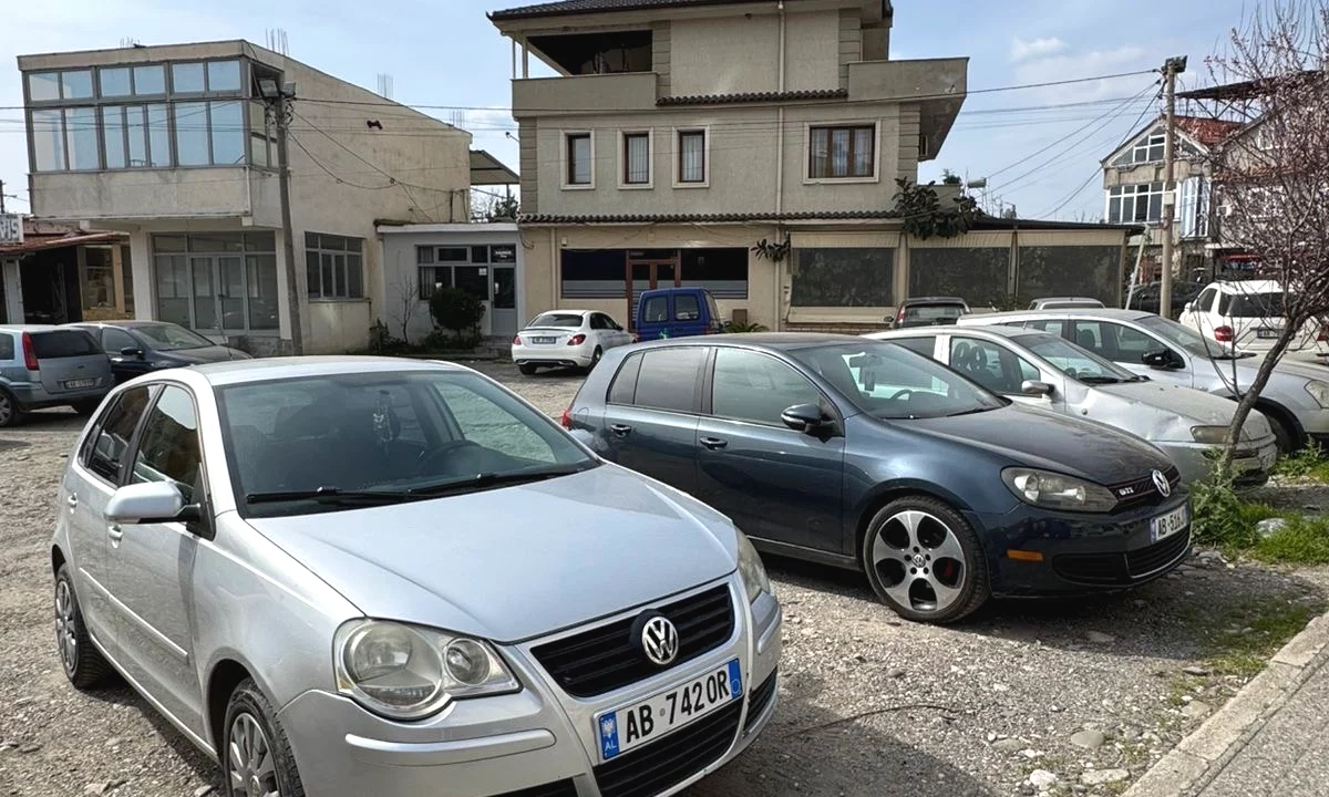 Cars for sale in Elbasan, Volkswagen, 2007 Diesel,Kambio Manual Payment 3,200  Euro.