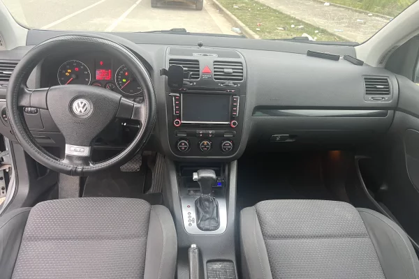 Cars for sale in Tirana, Volkswagen, 2007 Benzine,Kambio Automatik Payment 4,800  Euro.