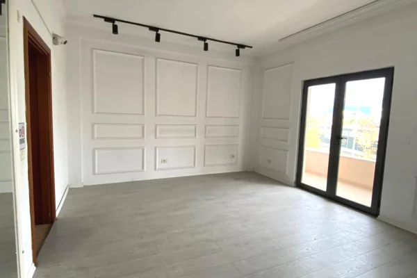 Business Property for Rent 3+1 in Tirana - 1,500 Euro