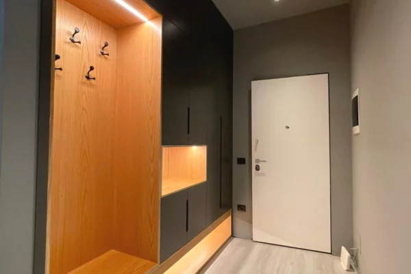 Shtepi me qera 2+1 ne Tirane - 2,500 Euro
