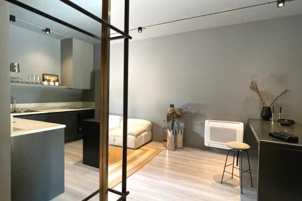 Shtepi me qera 2+1 ne Tirane - 2,500 Euro