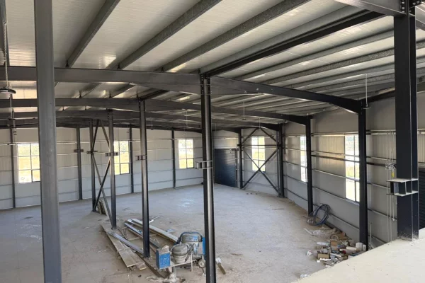 🏭 Kapanon me Qira – Vaqarr, Tirane