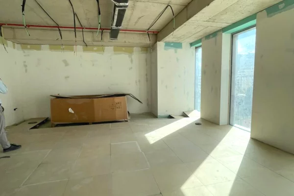 Business Property for Rent 1+1 in Tirana - 10,050 Euro