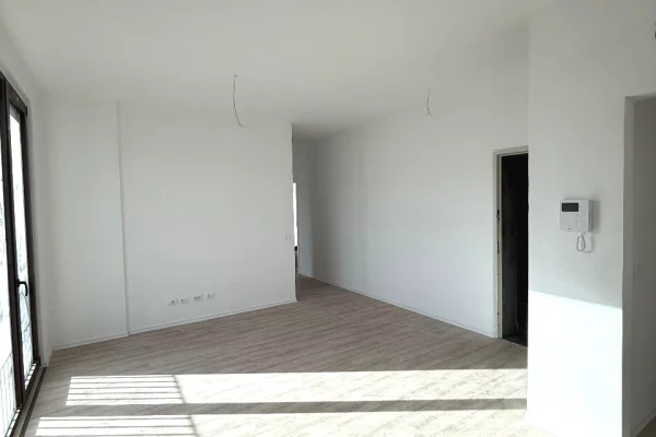 Business Property for Rent 3+1 in Tirana - 1,500 Euro