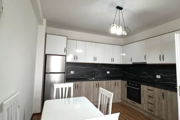 Shtepi ne shitje 1+1 ne Tirane - 110,000 Euro