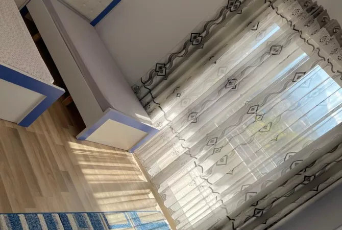 Shtepi ne shitje Apartament ne Tirane, 3+1, Mobilimi E mobiluar, Pagesa 295,000  Euro.