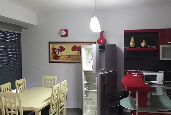 Shtepi me qera 3+1 ne Tirane - 800 Euro