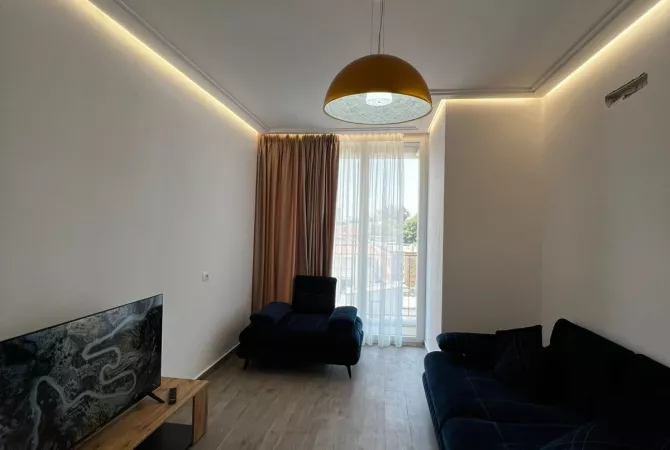 Shtepi me qera Apartament ne Tirane, 2+1, Mobilimi E mobiluar, Pagesa 800  Euro.