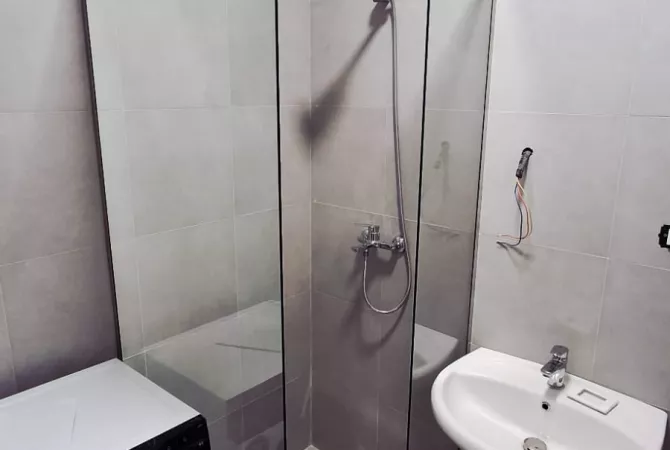 Shtepi me qera 2+1 ne Tirane - 750 Euro