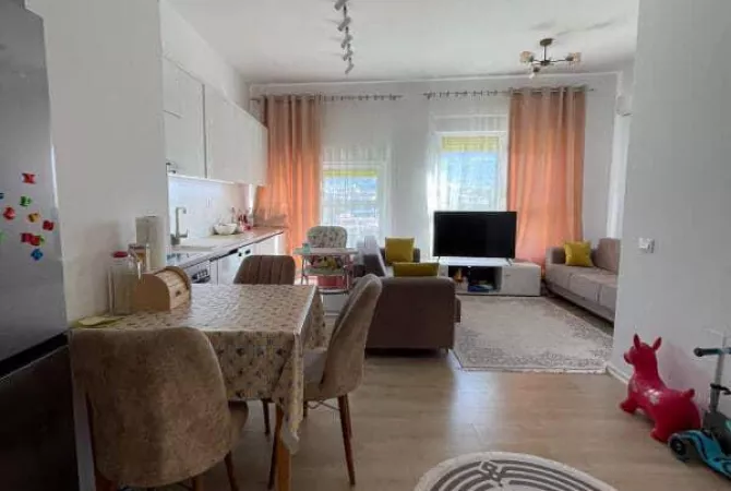 Shtepi me qera 2+1 ne Tirane - 500 Euro