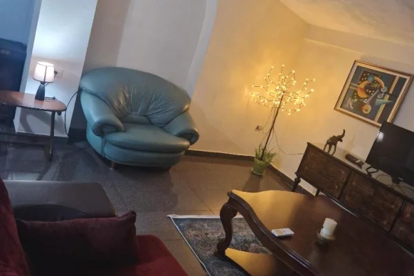 Shtepi me qera 2+1 ne Tirane - 45,000 Leke