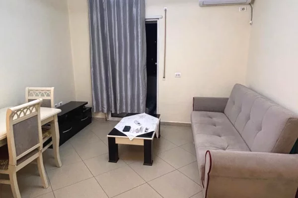 Shtepi me qera Apartament ne Tirane, 1+1, Mobilimi E mobiluar, Pagesa 500  Euro.